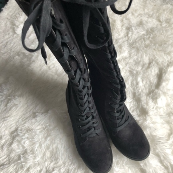 Forever 21 faux suede lace up boots black - Picture 3 of 8